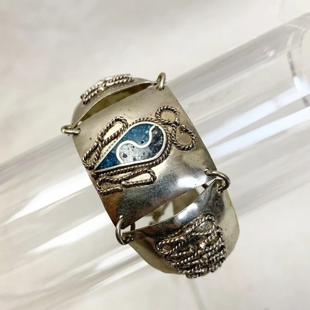 Boho Southwest Turquoise chip inlaid Bracelet